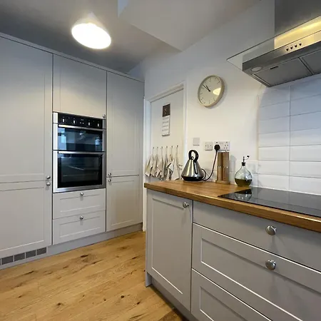 Semesterbostad Secluded Garden Sanctuary In Clifton Village Bristol